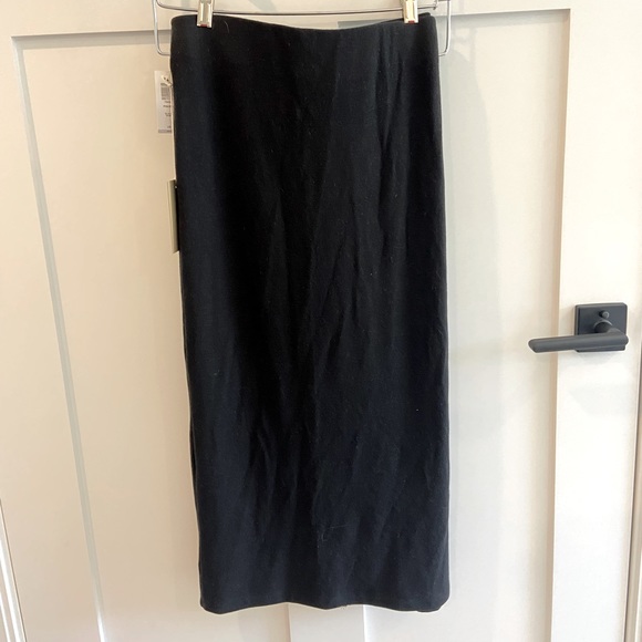 Wilfred PISCES black midi skirt - Picture 1 of 2